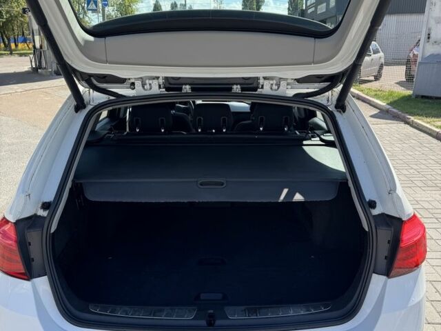 Белый БМВ 3 Серия, объемом двигателя 2 л и пробегом 296 тыс. км за 13700 $, фото 12 на Automoto.ua