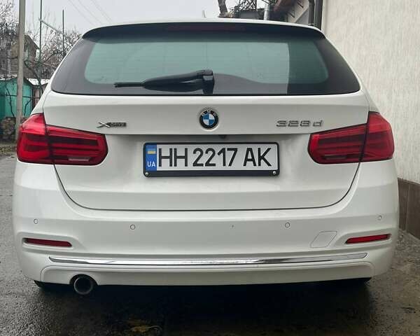 Білий БМВ 3 Серія, об'ємом двигуна 2 л та пробігом 213 тис. км за 15000 $, фото 4 на Automoto.ua