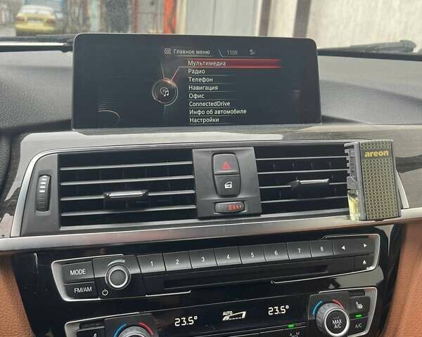 Білий БМВ 3 Серія, об'ємом двигуна 2 л та пробігом 213 тис. км за 15000 $, фото 16 на Automoto.ua