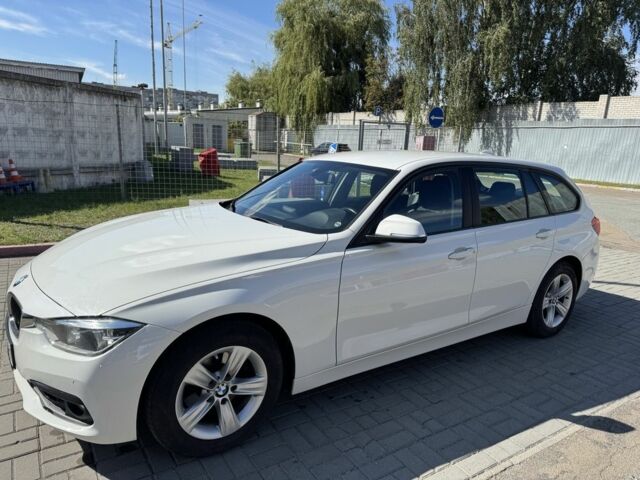 Белый БМВ 3 Серия, объемом двигателя 2 л и пробегом 296 тыс. км за 13700 $, фото 2 на Automoto.ua