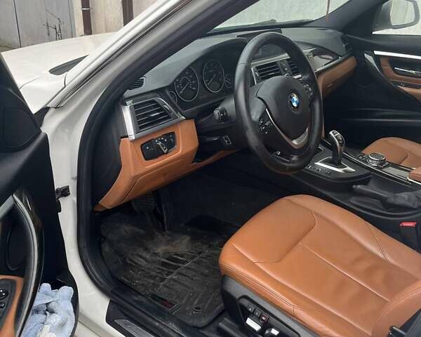 Білий БМВ 3 Серія, об'ємом двигуна 2 л та пробігом 213 тис. км за 15000 $, фото 14 на Automoto.ua