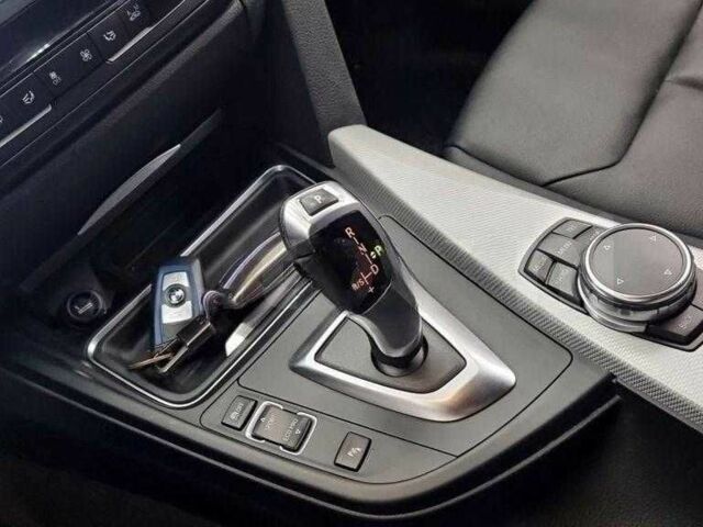 Білий БМВ 3 Серія, об'ємом двигуна 2 л та пробігом 185 тис. км за 16000 $, фото 13 на Automoto.ua