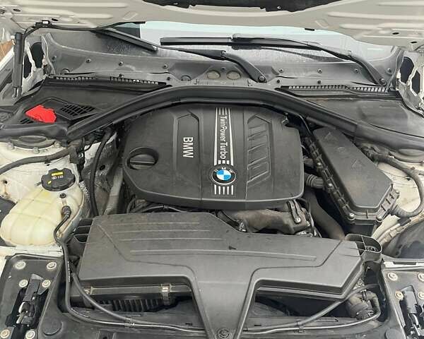 Білий БМВ 3 Серія, об'ємом двигуна 2 л та пробігом 213 тис. км за 15000 $, фото 17 на Automoto.ua