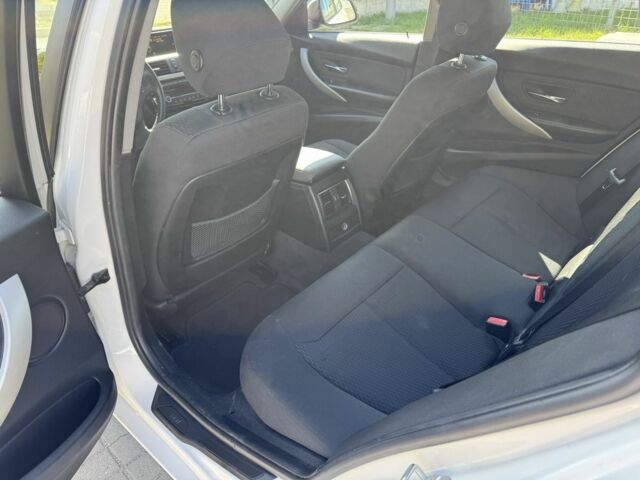 Белый БМВ 3 Серия, объемом двигателя 2 л и пробегом 296 тыс. км за 13700 $, фото 13 на Automoto.ua