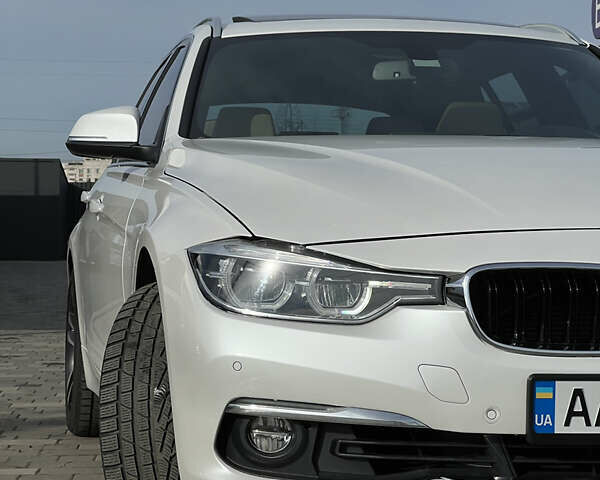 Белый БМВ 3 Серия, объемом двигателя 2 л и пробегом 100 тыс. км за 19500 $, фото 2 на Automoto.ua