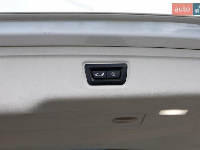 Білий БМВ 3 Серія, об'ємом двигуна 2 л та пробігом 160 тис. км за 33200 $, фото 43 на Automoto.ua