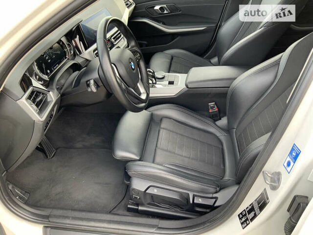 Білий БМВ 3 Серія, об'ємом двигуна 2 л та пробігом 140 тис. км за 25750 $, фото 10 на Automoto.ua