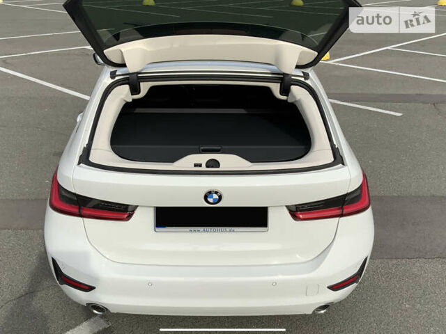 Білий БМВ 3 Серія, об'ємом двигуна 2 л та пробігом 140 тис. км за 25750 $, фото 4 на Automoto.ua
