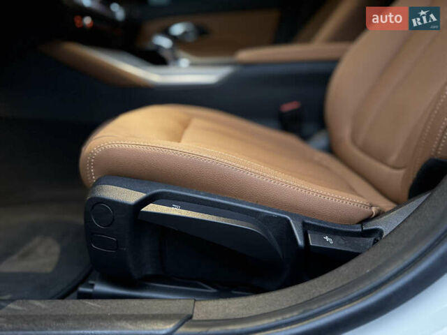 Белый БМВ 3 Серия, объемом двигателя 2 л и пробегом 214 тыс. км за 26500 $, фото 19 на Automoto.ua