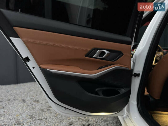 Белый БМВ 3 Серия, объемом двигателя 2 л и пробегом 214 тыс. км за 26500 $, фото 20 на Automoto.ua