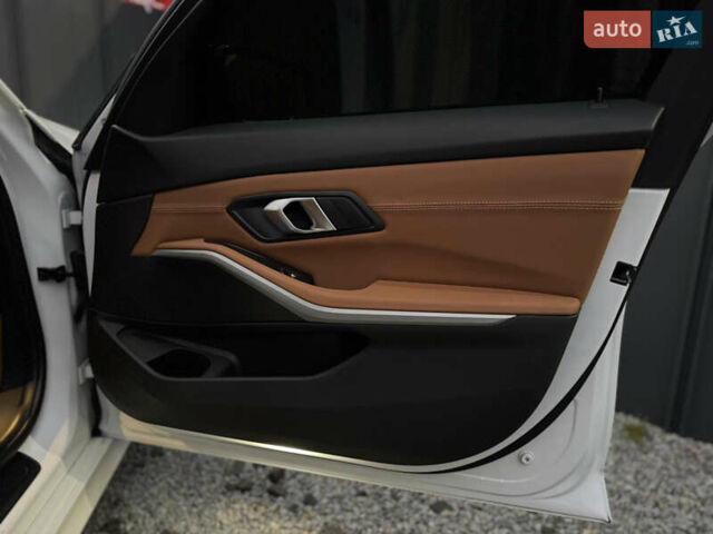 Белый БМВ 3 Серия, объемом двигателя 2 л и пробегом 214 тыс. км за 26500 $, фото 32 на Automoto.ua