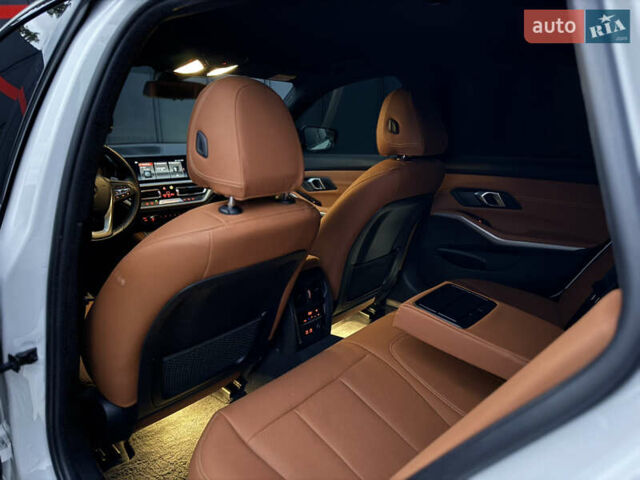 Белый БМВ 3 Серия, объемом двигателя 2 л и пробегом 214 тыс. км за 26500 $, фото 21 на Automoto.ua