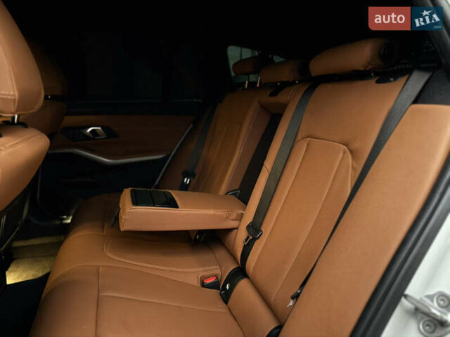 Белый БМВ 3 Серия, объемом двигателя 2 л и пробегом 214 тыс. км за 26500 $, фото 23 на Automoto.ua