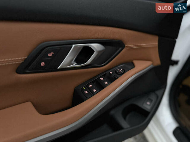 Белый БМВ 3 Серия, объемом двигателя 2 л и пробегом 214 тыс. км за 26500 $, фото 16 на Automoto.ua