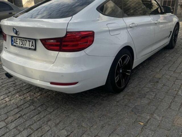 БМВ 3 Серия 2015 в Днепре (Днепропетровске) на Automoto.ua Белый БМВ 3 Серия, объемом двигателя 2 л и пробегом 138 тыс. км за 17799 $, фото 4 на Automoto.ua