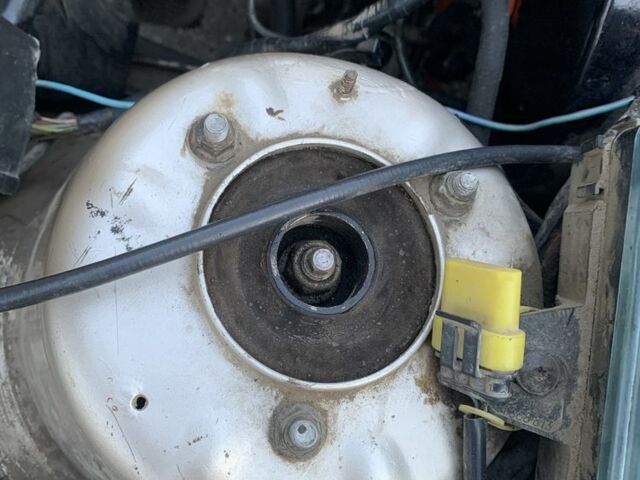 Бежевый БМВ 3 Серия, объемом двигателя 1.8 л и пробегом 457 тыс. км за 1550 $, фото 20 на Automoto.ua