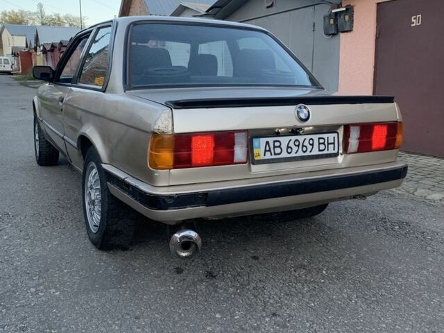 Бежевый БМВ 3 Серия, объемом двигателя 1.8 л и пробегом 457 тыс. км за 1550 $, фото 5 на Automoto.ua