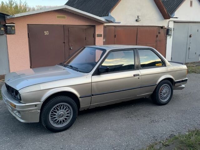 Бежевый БМВ 3 Серия, объемом двигателя 1.8 л и пробегом 457 тыс. км за 1550 $, фото 3 на Automoto.ua