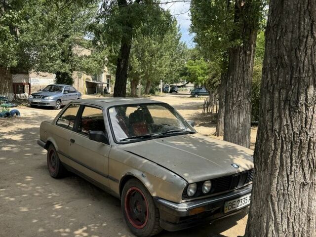 Бежевый БМВ 3 Серия, объемом двигателя 1.8 л и пробегом 500 тыс. км за 2100 $, фото 10 на Automoto.ua