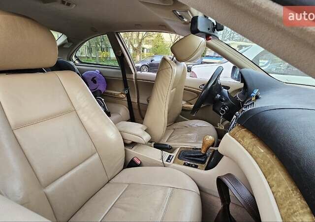 Бежевый БМВ 3 Серия, объемом двигателя 2 л и пробегом 200 тыс. км за 7200 $, фото 6 на Automoto.ua