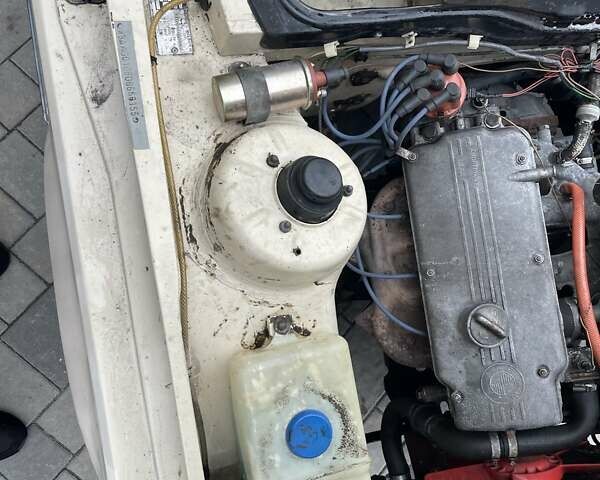 Бежевый БМВ 3 Серия, объемом двигателя 1.5 л и пробегом 290 тыс. км за 1999 $, фото 24 на Automoto.ua