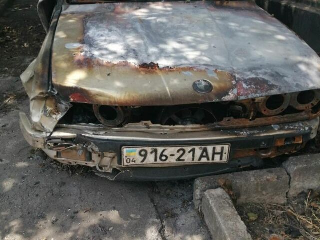 Бежевий БМВ 3 Серія, об'ємом двигуна 0 л та пробігом 100 тис. км за 239 $, фото 4 на Automoto.ua