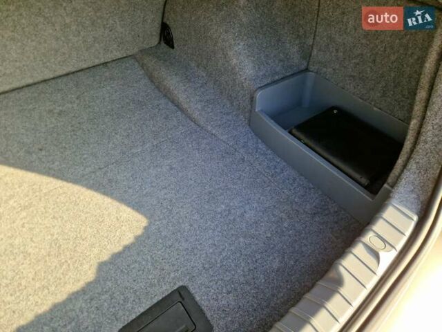 Бежевий БМВ 3 Серія, об'ємом двигуна 2 л та пробігом 121 тис. км за 8500 $, фото 15 на Automoto.ua