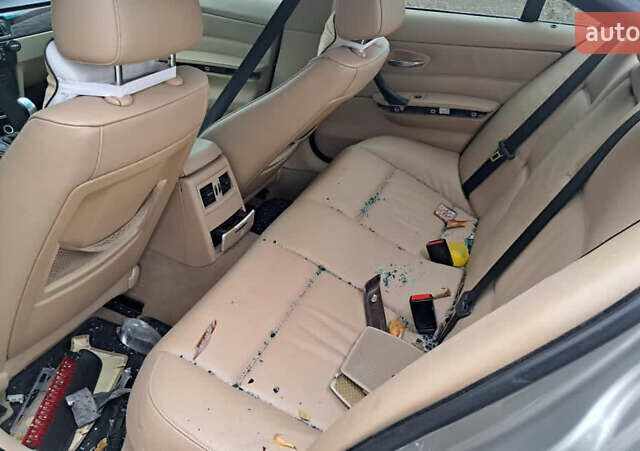 Бежевый БМВ 3 Серия, объемом двигателя 2.5 л и пробегом 255 тыс. км за 4500 $, фото 19 на Automoto.ua