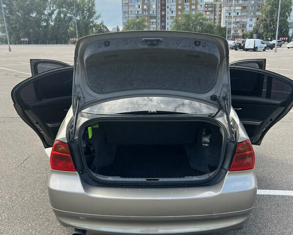 Бежевий БМВ 3 Серія, об'ємом двигуна 2 л та пробігом 280 тис. км за 6700 $, фото 17 на Automoto.ua