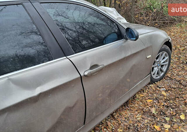 Бежевый БМВ 3 Серия, объемом двигателя 2.5 л и пробегом 255 тыс. км за 4500 $, фото 29 на Automoto.ua