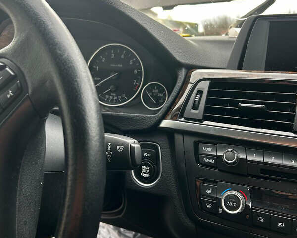 БМВ 3 Серія 2013 у Києві на Automoto.ua Бежевий БМВ 3 Серія, об'ємом двигуна 2 л та пробігом 120 тис. км за 6200 $, фото 3 на Automoto.ua