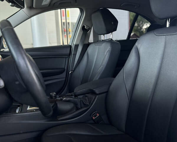 Бежевий БМВ 3 Серія, об'ємом двигуна 2 л та пробігом 128 тис. км за 13999 $, фото 6 на Automoto.ua