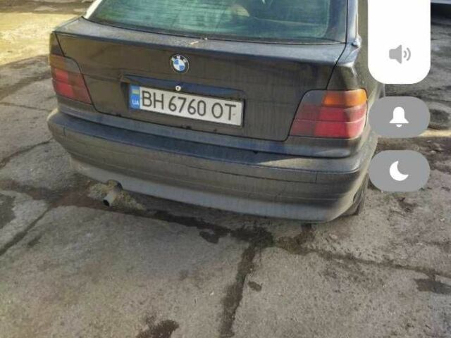 Черный БМВ 3 Серия, объемом двигателя 1.7 л и пробегом 3 тыс. км за 2363 $, фото 5 на Automoto.ua