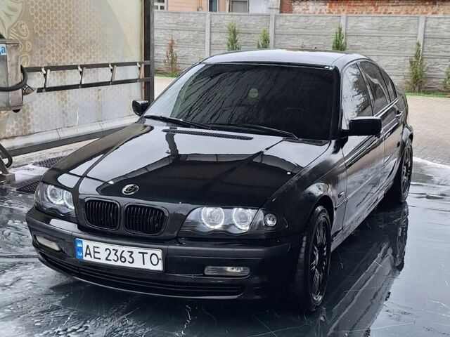 Черный БМВ 3 Серия, объемом двигателя 1.9 л и пробегом 500 тыс. км за 3800 $, фото 5 на Automoto.ua