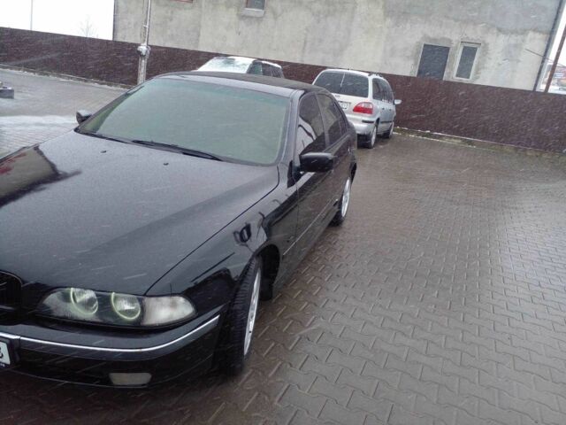 Черный БМВ 3 Серия, объемом двигателя 2 л и пробегом 350 тыс. км за 3600 $, фото 2 на Automoto.ua