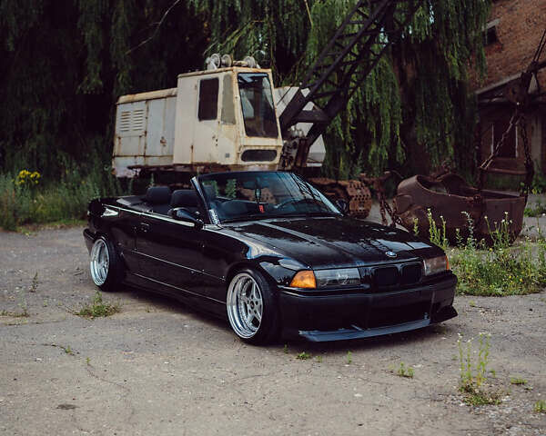 Черный БМВ 3 Серия, объемом двигателя 2.79 л и пробегом 188 тыс. км за 11500 $, фото 1 на Automoto.ua