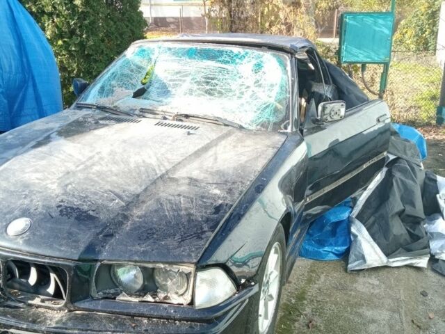 Черный БМВ 3 Серия, объемом двигателя 3 л и пробегом 100 тыс. км за 3574 $, фото 7 на Automoto.ua