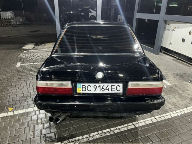 Черный БМВ 3 Серия, объемом двигателя 1.8 л и пробегом 500 тыс. км за 900 $, фото 4 на Automoto.ua