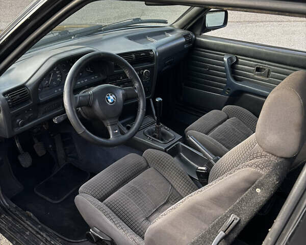 Черный БМВ 3 Серия, объемом двигателя 1.99 л и пробегом 378 тыс. км за 4300 $, фото 9 на Automoto.ua