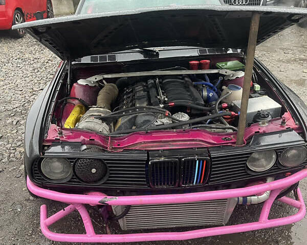 Чорний БМВ 3 Серія, об'ємом двигуна 1.77 л та пробігом 100 тис. км за 7800 $, фото 5 на Automoto.ua