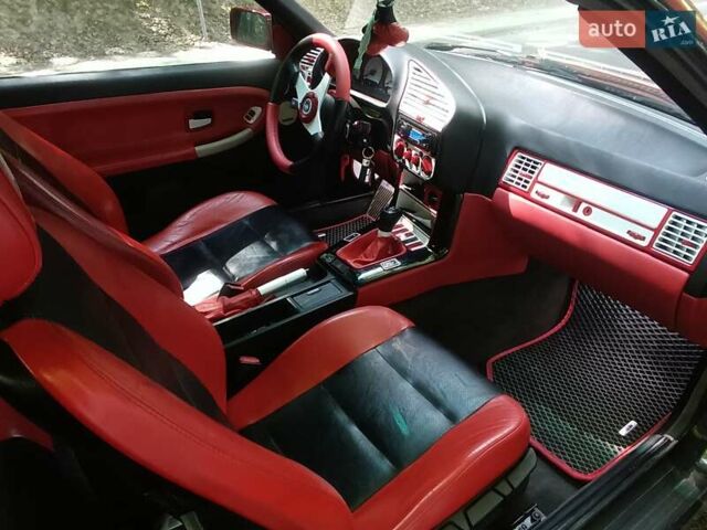 Черный БМВ 3 Серия, объемом двигателя 1.8 л и пробегом 250 тыс. км за 4500 $, фото 12 на Automoto.ua