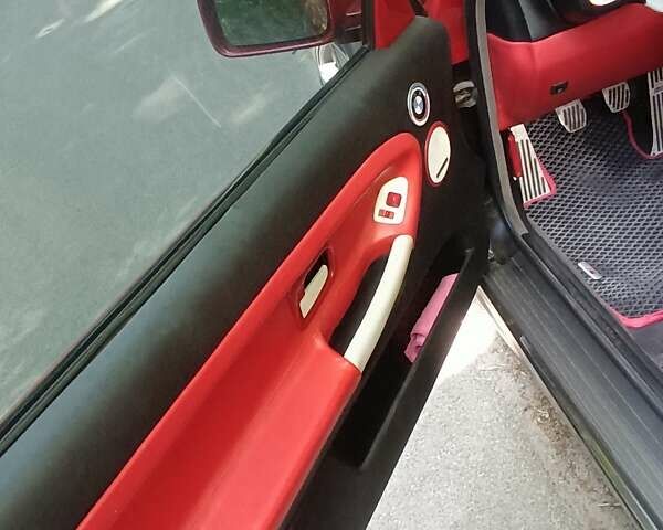 Черный БМВ 3 Серия, объемом двигателя 1.8 л и пробегом 250 тыс. км за 4500 $, фото 14 на Automoto.ua