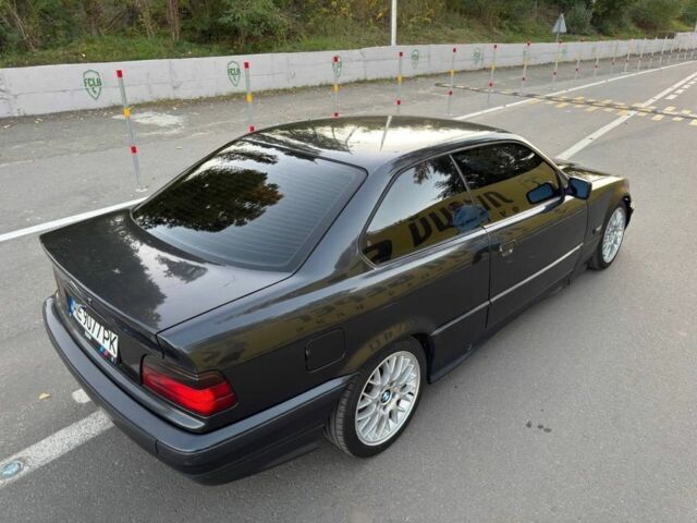 Черный БМВ 3 Серия, объемом двигателя 2 л и пробегом 200 тыс. км за 5000 $, фото 2 на Automoto.ua