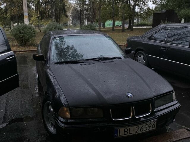 Чорний БМВ 3 Серія, об'ємом двигуна 0 л та пробігом 300 тис. км за 2200 $, фото 6 на Automoto.ua