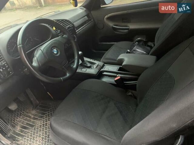 Чорний БМВ 3 Серія, об'ємом двигуна 1.6 л та пробігом 300 тис. км за 3500 $, фото 3 на Automoto.ua