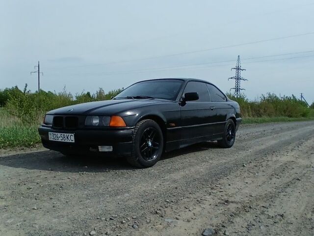 Черный БМВ 3 Серия, объемом двигателя 0 л и пробегом 337 тыс. км за 2350 $, фото 1 на Automoto.ua