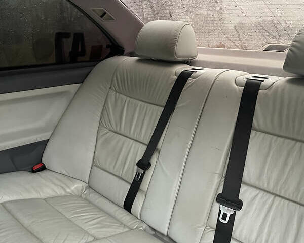 Черный БМВ 3 Серия, объемом двигателя 2.5 л и пробегом 360 тыс. км за 5300 $, фото 7 на Automoto.ua