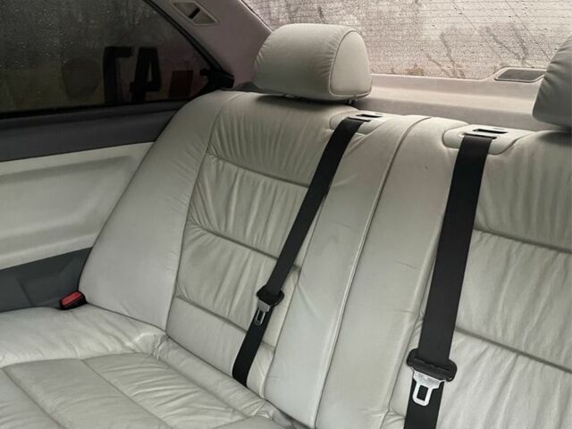 Черный БМВ 3 Серия, объемом двигателя 2.5 л и пробегом 360 тыс. км за 5500 $, фото 8 на Automoto.ua