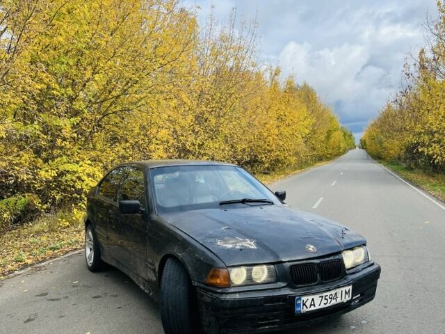 Чорний БМВ 3 Серія, об'ємом двигуна 1.9 л та пробігом 200 тис. км за 1800 $, фото 2 на Automoto.ua