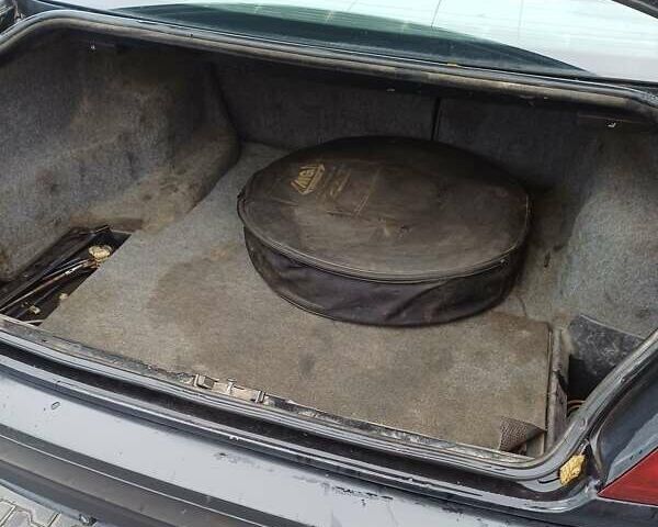 Черный БМВ 3 Серия, объемом двигателя 1.9 л и пробегом 354 тыс. км за 4000 $, фото 1 на Automoto.ua